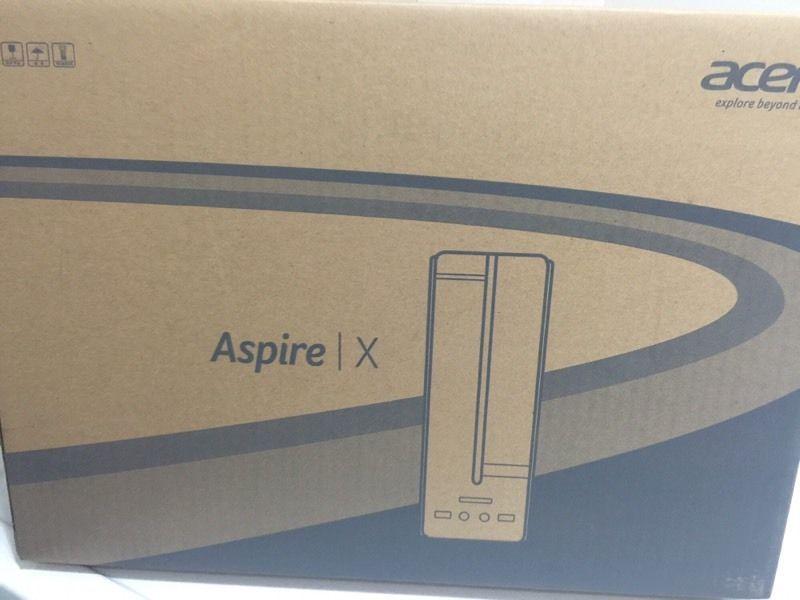 Acer Aspire desktop PC package