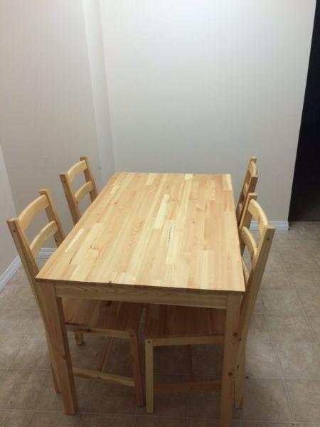 Dinning Table Set ( 4 Chairs)