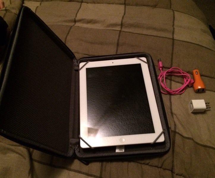 iPad 1st Gen 16gb. Plus Accessories