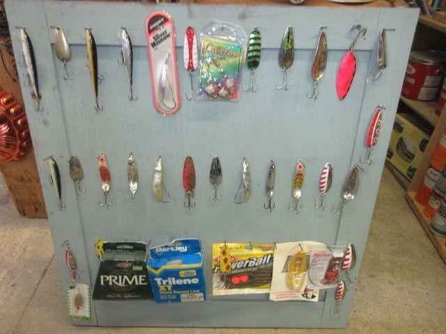35 fish hooks and line