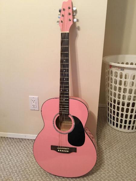 Denver Acoustic Guitar (medium size)