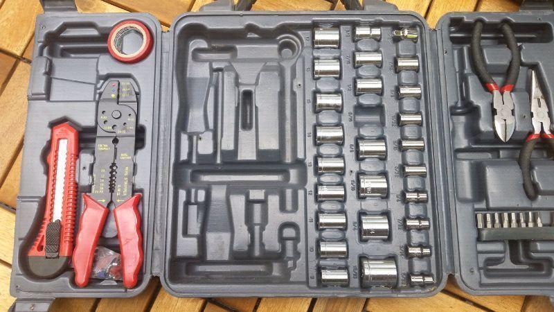 Tool Set Missing a few pieces Kit was 55 new and Hardly used