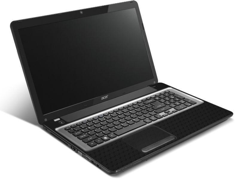 Acer TreavrelMate P2 I5 17.3