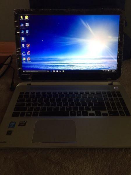 Excellent condition Toshiba Notebook! 8 Gb