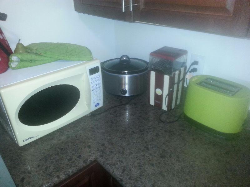 Various kitchen appliances - $5 each