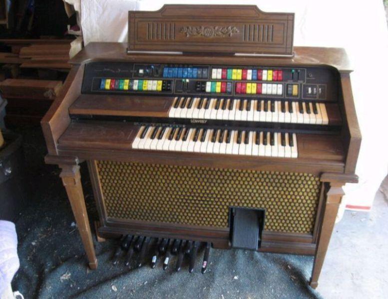 Electric Organ. Best Offer
