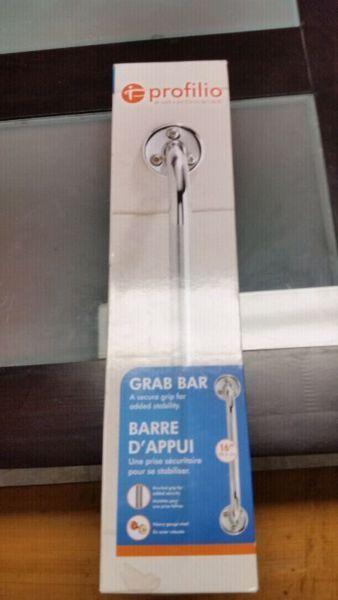 Grab Bar New in Box Perfect for tubs or showers Paid 45 Sell