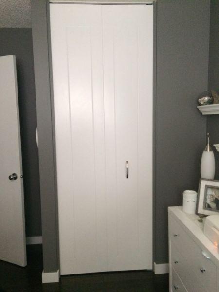 NEW!! 36x95 BI-FOLD CLOSET DOOR