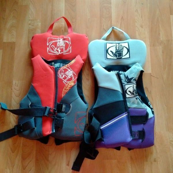 BODY GLOVE YOUTH LIFE JACKETS 60-90lbs