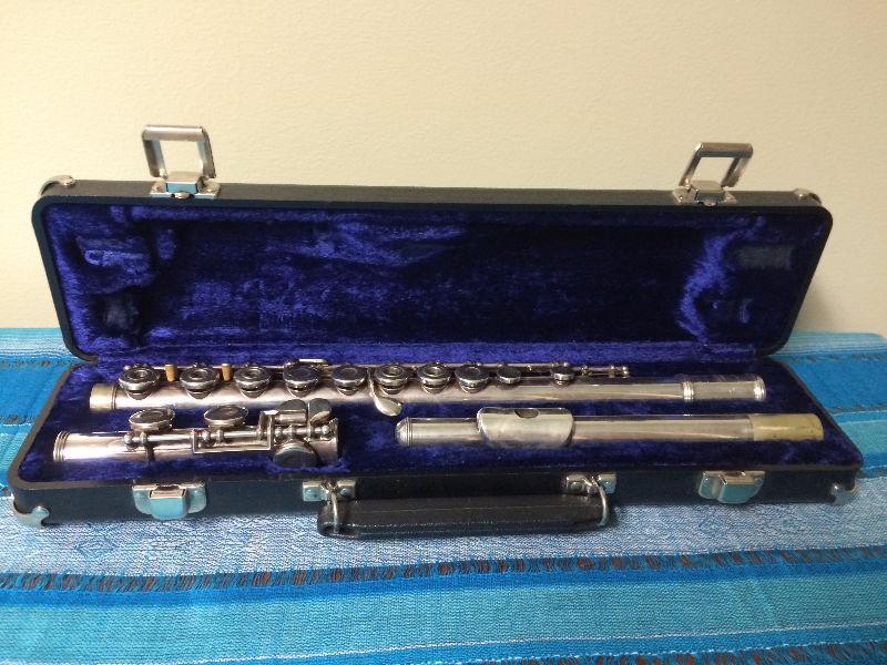 Used Armstrong Open-Hole Flute