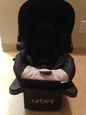 Baby urbini stroller and carseat