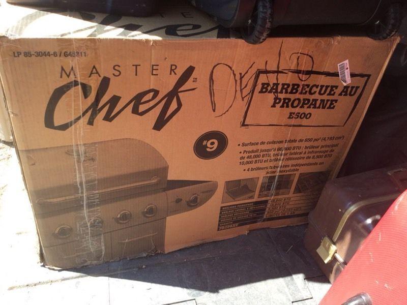 Master chef e500 bbq new in box