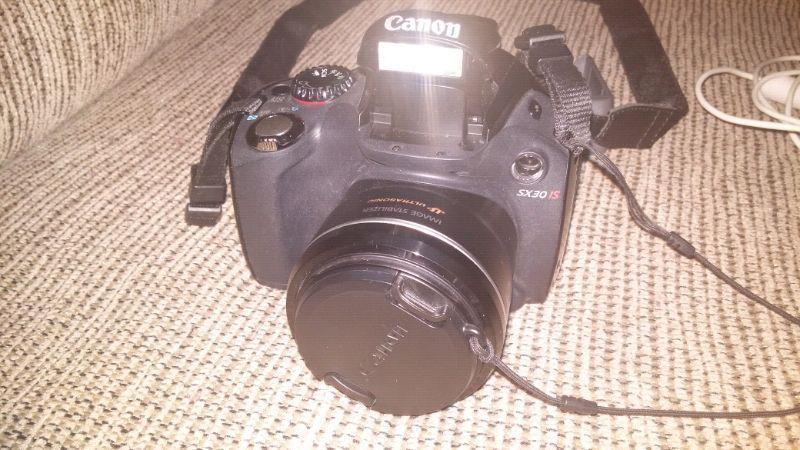 Canon SX30 IS PowerShot. Excellent condition