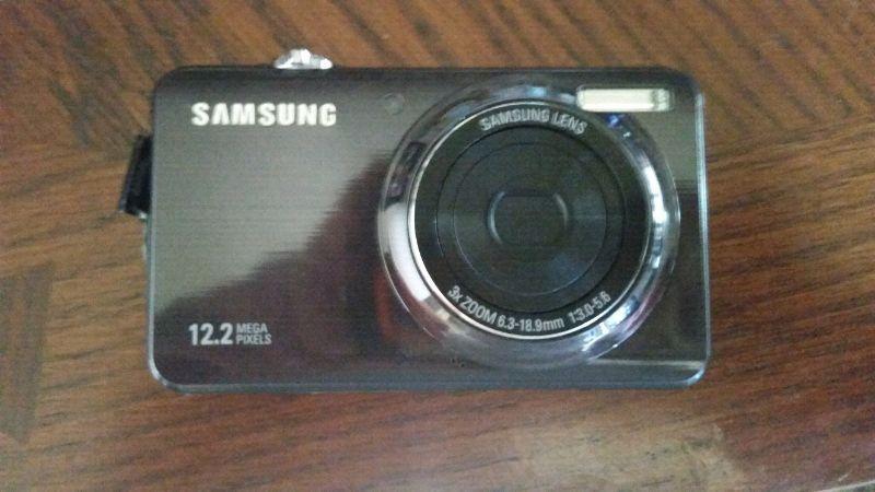Samsung 12.2 mp digital camera