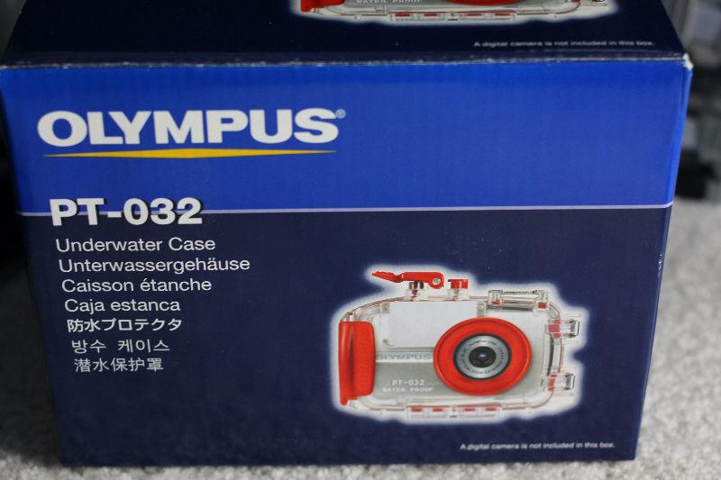 Olympus PT-032 underwater case and Stylus 710 camera