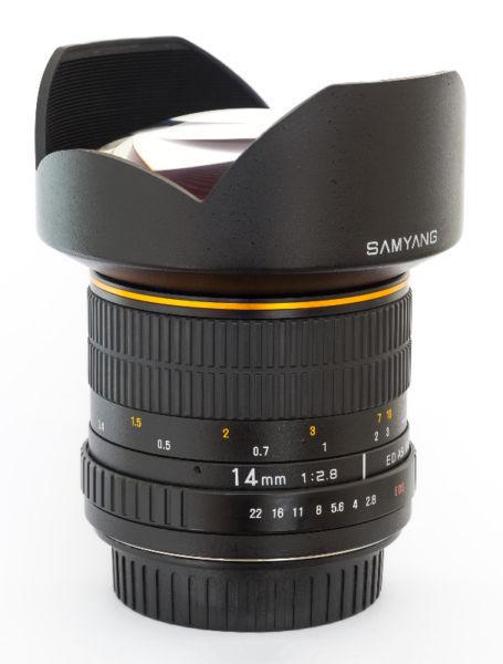 Samyang/Rokinon 14mm f/2.8 IF ED UMC Lens CANNON