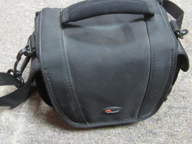 lowepro camcorder carry barely used EVERYTHINGS 5 BU
