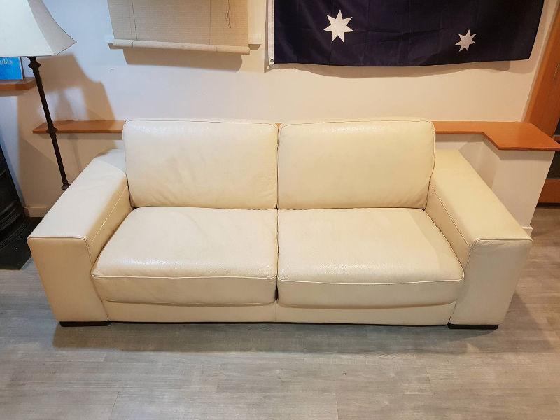 Natuzzi Leather Hide-A-Bed Couch