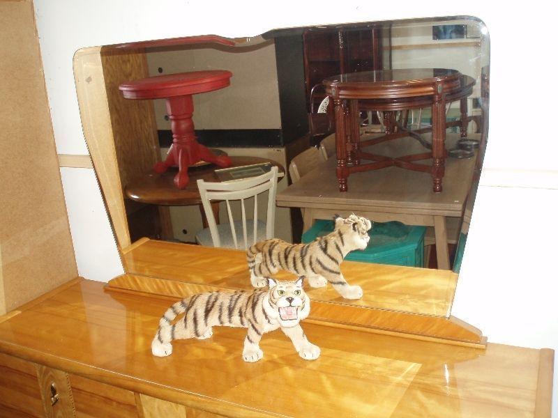 Antique Tiger Maple Bedroom Suite