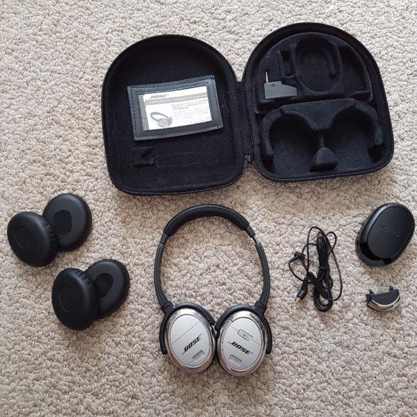 Bose Noise Cancelling QC3 w/ extra battery & 4 extra ear pads