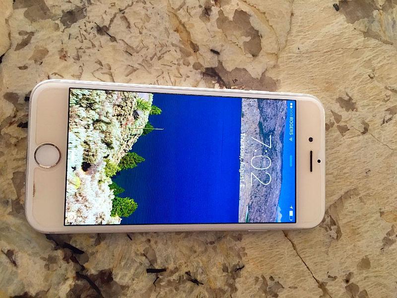 White 64 GB iPhone 6S for sale