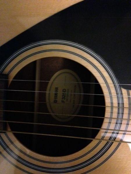 BRAND NEW-Yamaha Dreadnought Acoustic with case