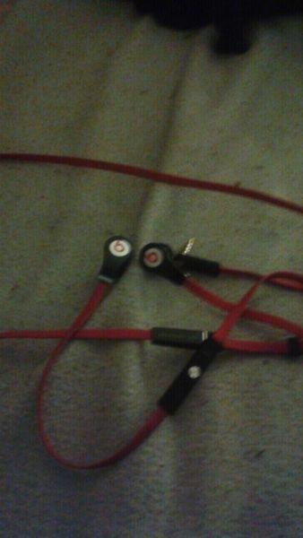 Beats by dre ear buds special edition