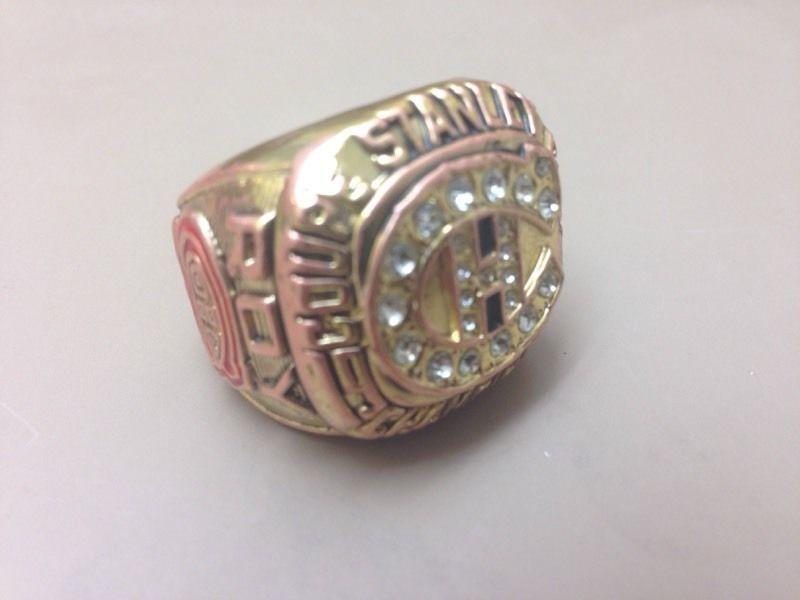 Golden Stanley Cup Championship Ring!! #33 Roy