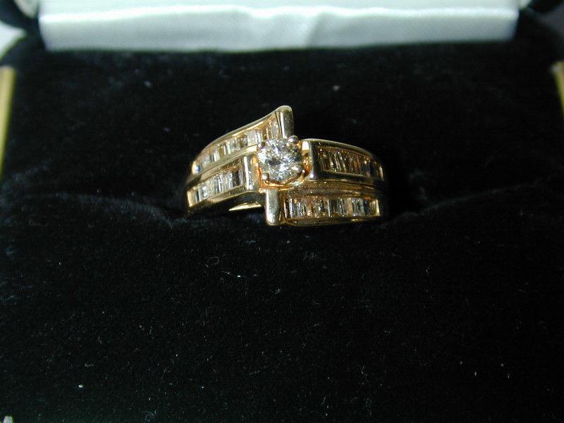 Diamond Ring 14K Gold