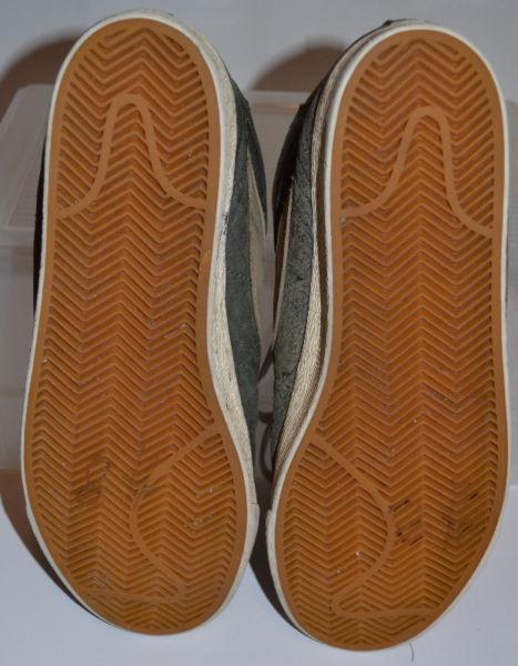 Mens size 9.5-10 Shoes and Sandals: In