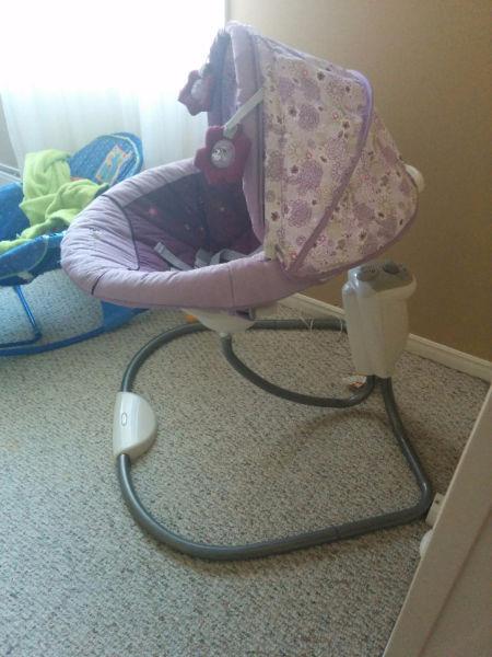 Graco Minnie Mouse Baby Swing
