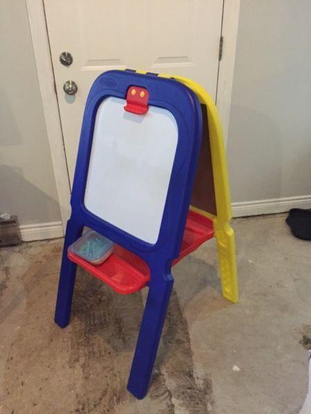 Kids chair and easel