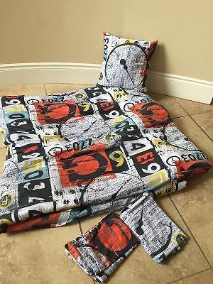 Boys Bedding - Double/Queen set with 2 Shams