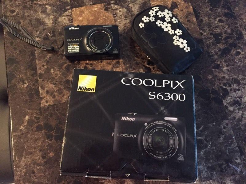 Wanted: Snap and shoot zoom camera for sale