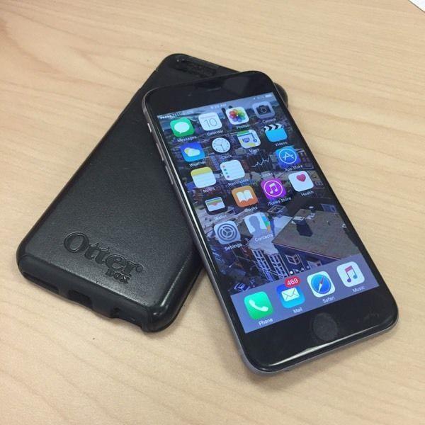iPhone 6 - 16 G with Otter Box Case - Original Packaging also