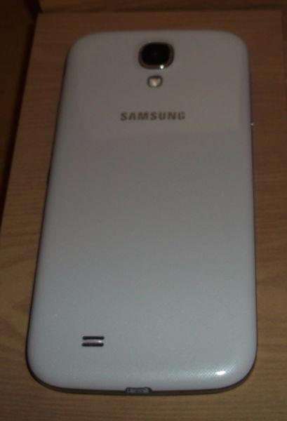 Samsung Galaxy S4 in Excellent Condition with Otterbox Commuter