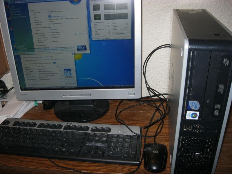 3Ghz dual core 4GB DP/VGA HP desktop computer with 19
