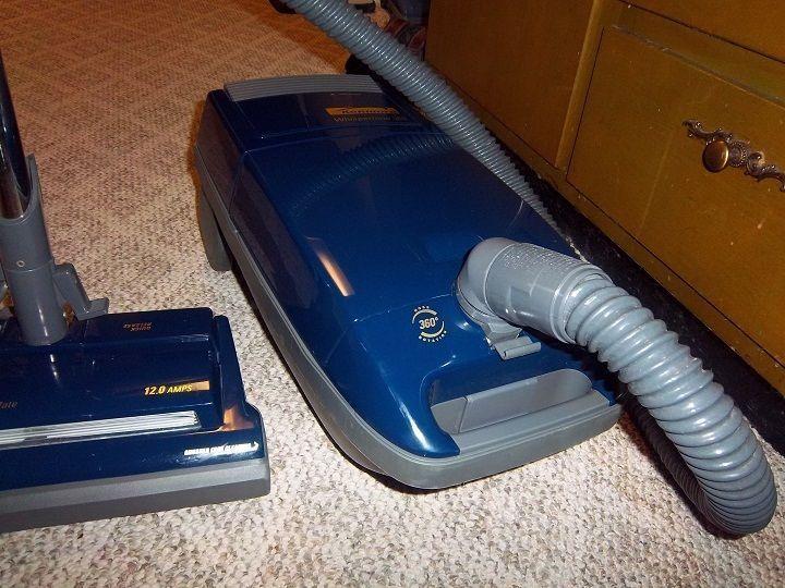 KENMORE heavy duty VACUUM 12 amps with power nozzle