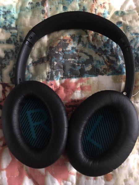 Bose QC25 headphones