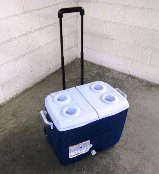 Wheeled cooler