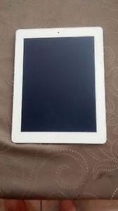 apple ipad 2 for sale $190, its 16 g comes with charger