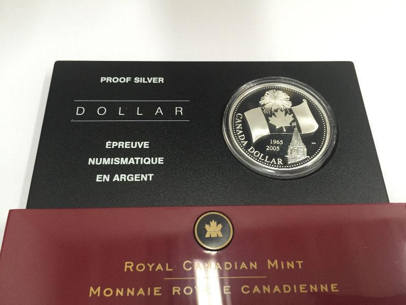 2005 Silver Canadian Dollar Coin - Flag
