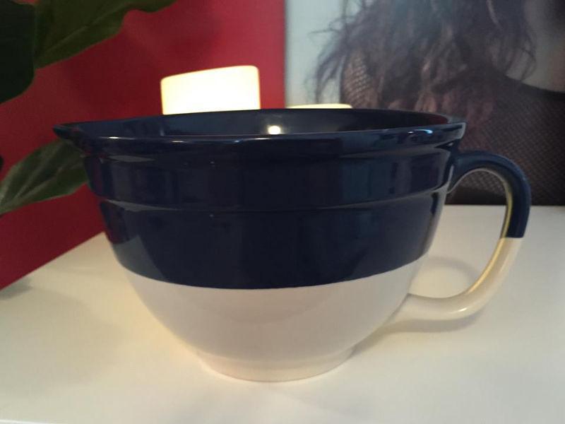 Ceramic Mixing Bowl with Spout