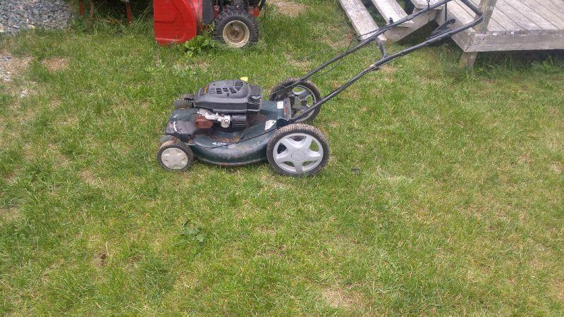 Yardworks self propelled lawn mower