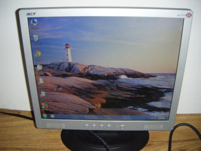 17 inch Acer lcd monitor for sale