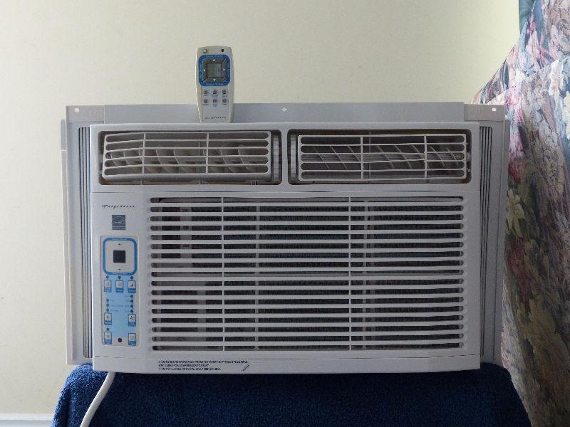 Frigidaire 6000 BTU Air Conditioner with remote
