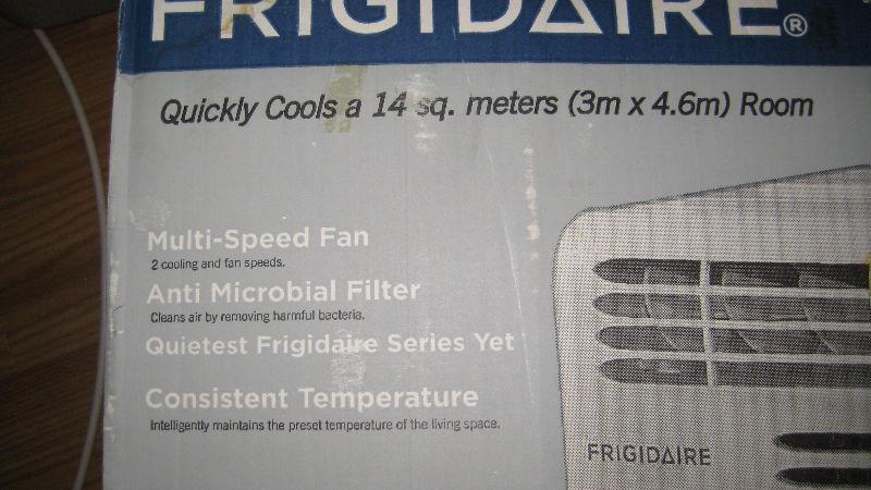 FRIGIDAIRE 5000 BTU WINDOW AIR CONDITIONER