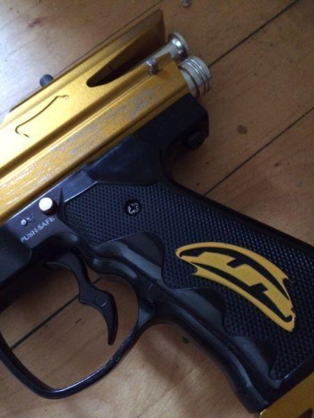 Paintball gun semi or fully auto