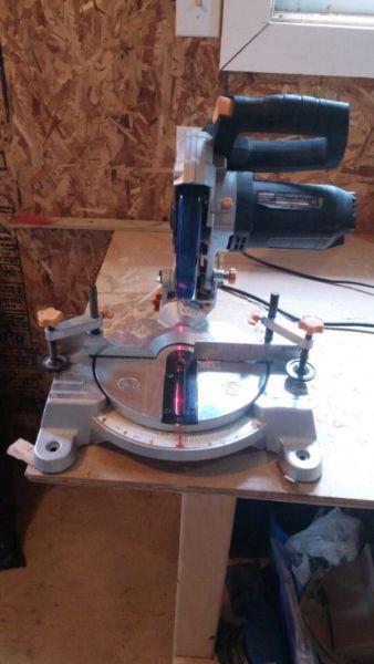 7 1/4 compound mitre saw with laser line