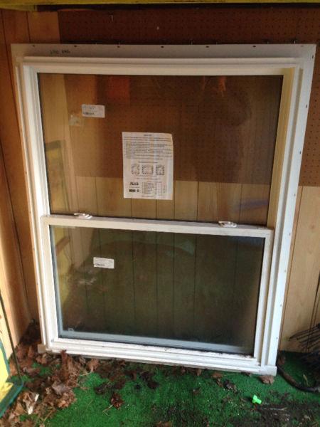 New single hung window - roughly 45